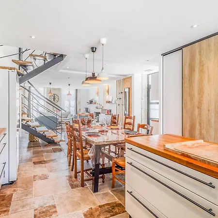 Stunning In * Surgeres