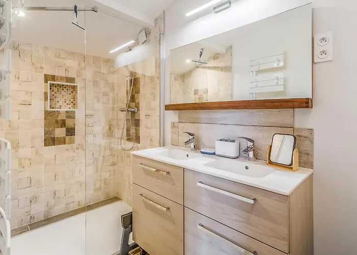 Stunning In Surgères