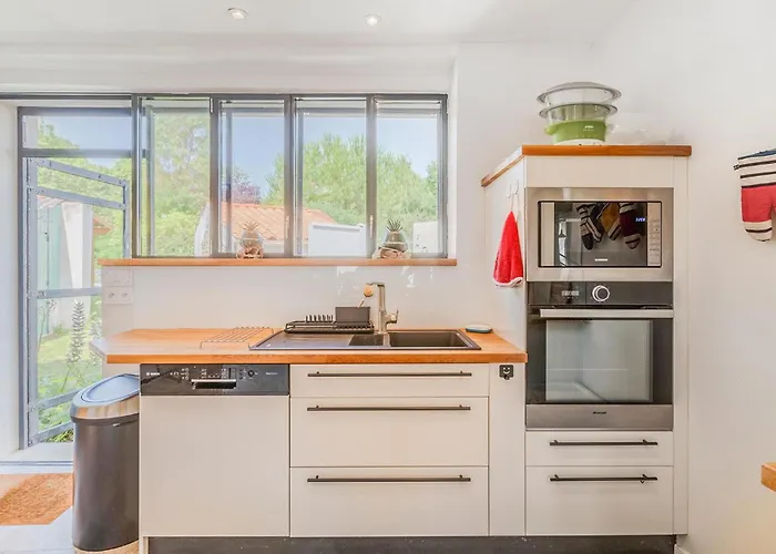 Stunning In Surgères